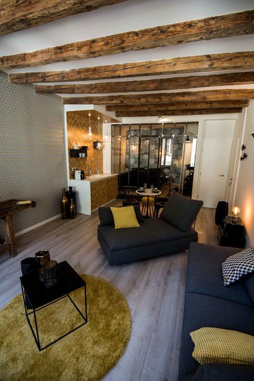 "Un Lieu Unique" Le Gold Et Le Cocon Apartment Annecy Bagian luar foto