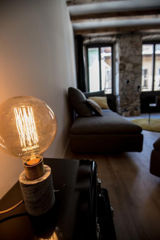 "Un Lieu Unique" Le Gold Et Le Cocon Apartment Annecy Bagian luar foto